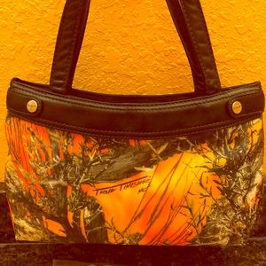 Thirty-one Shoulder bag and three skirts